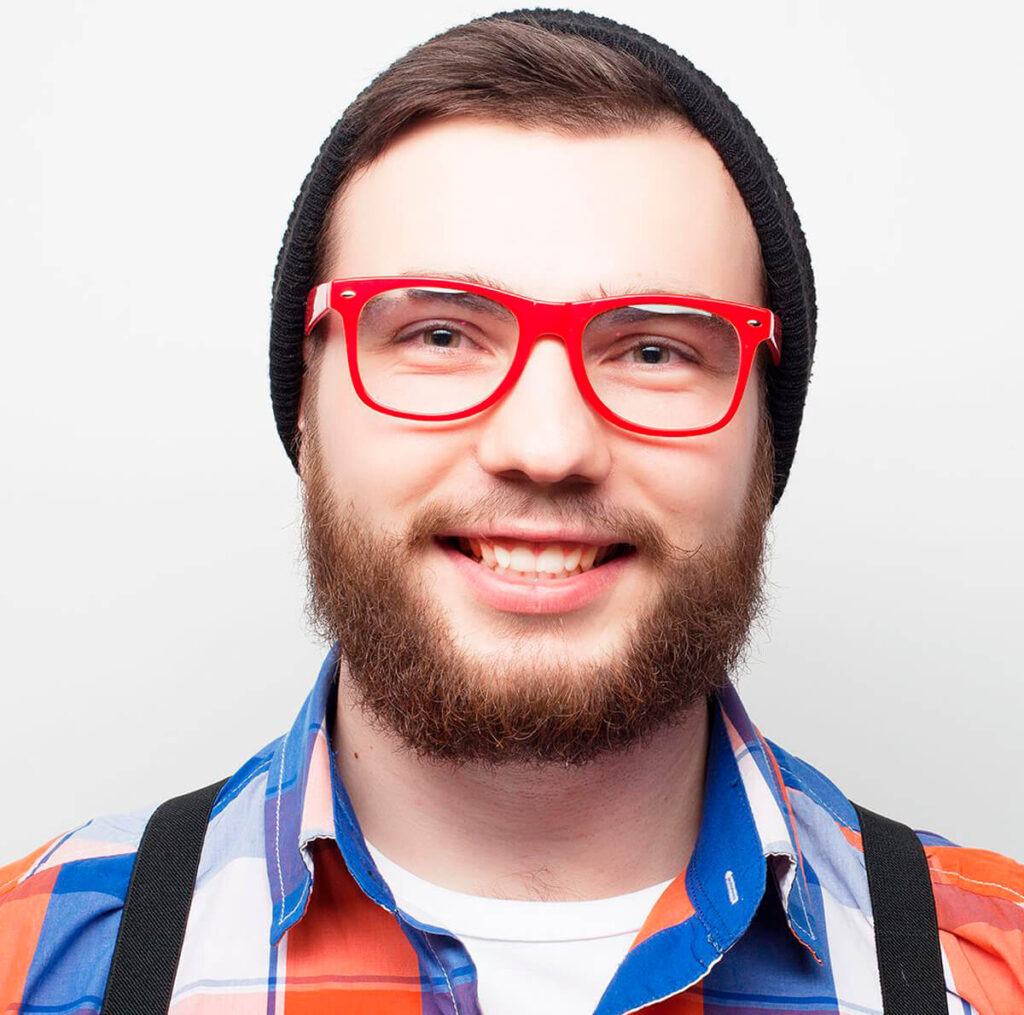 Armações Coloridas: 3 dicas para sair do básico